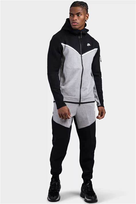 nike fleece trainingspak heren|nike tech heren broeken.